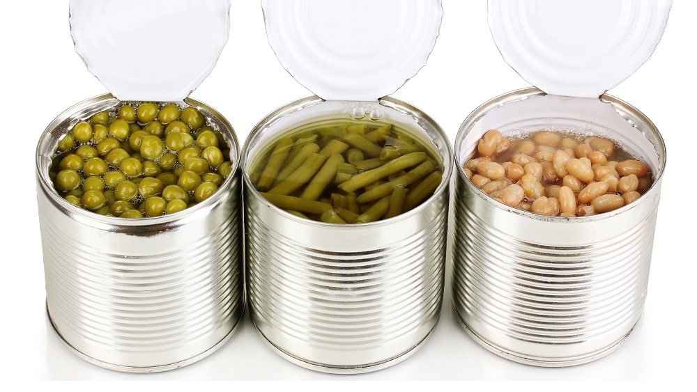 Botulismo Alimentos enlatados, que podem conter a bactéria causadora do botulismo