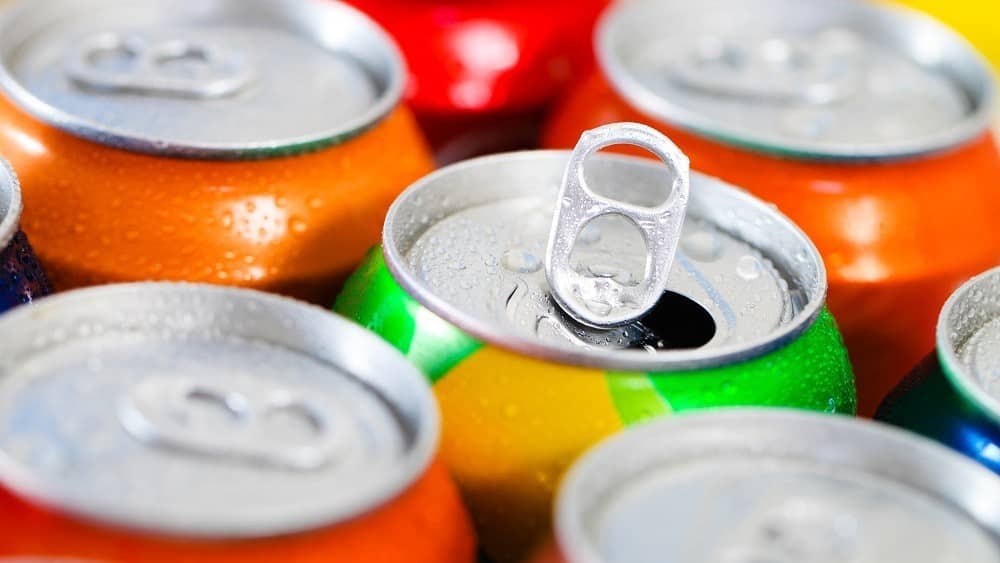 Crianças rechonchudas | Artigo Latinhas de refrigerante.