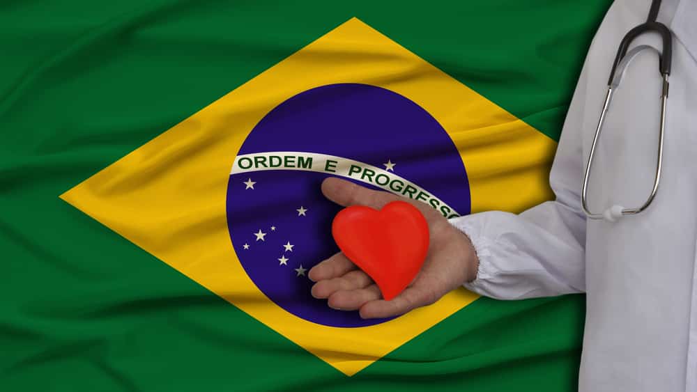 Todos conhecemos pessoas que foram operadas do coração para corrigir os mais variados distúrbios, o que lhes garantiu uma sobrevida que não usufruiriam se a intervenção cirúrgica não fosse feita.