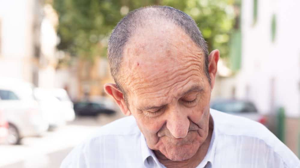 homem idoso. Aumento benigno da próstata atinge homens acima de 50 anos