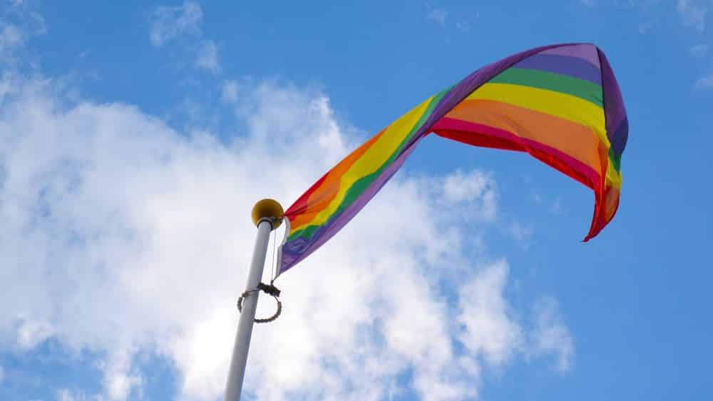 bandeira de arco-íris. cura gay não existe